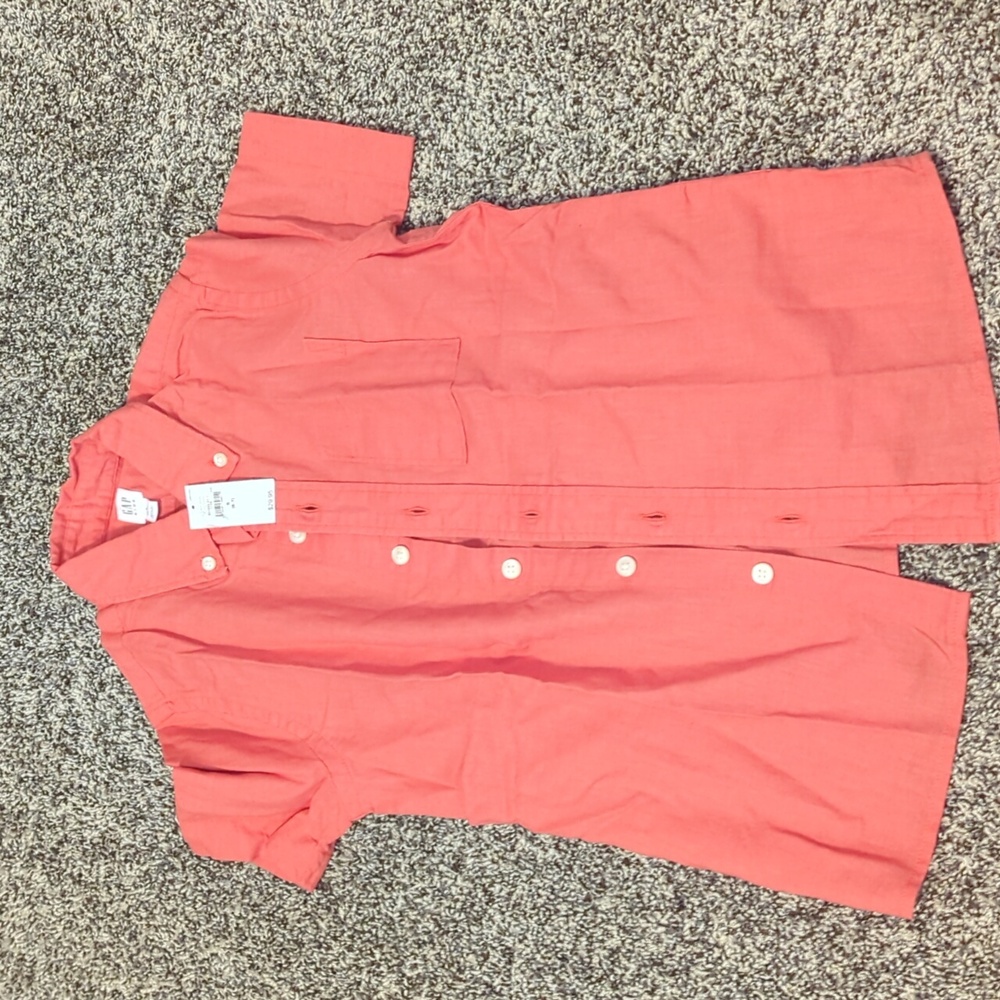 Gap kids, salmon button down, short sleeve, S(6-7)